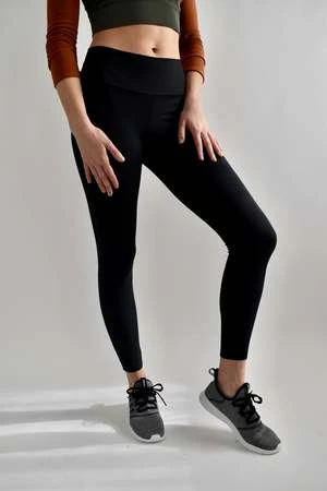 Altar HouselineBasics Leggings - Black 7 Altar HouselineBasics Leggings - Black - Image 5