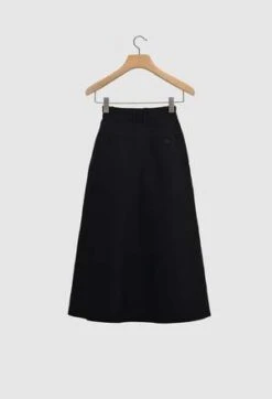 Julia JentzschJulia Jentzsch Bloom Linen Cotton Silk Blend Skirt - Black -AGOLDE Store BLOOM Linen Cotton Silk Blend Skirt in Black 20231028152650