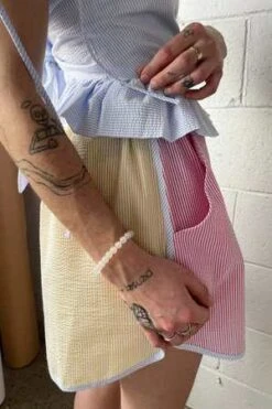 Eliza FaulknerBailey Seersucker Shorts - Candy Stripes -AGOLDE Store Bailey Shorts Seersucker Candy Stripes 20230504182316