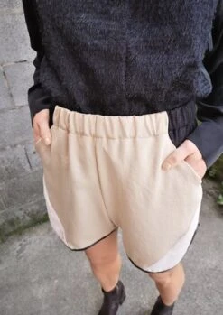 BERENIKPatchwork Shorts 24 BERENIKPatchwork Shorts -AGOLDE Store Berenik PATCHWORK SHORTS beige black white 20191112163100