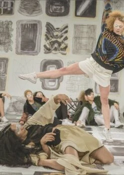 BERENIKPatchwork Shorts 37 BERENIKPatchwork Shorts -AGOLDE Store Berenik PATCHWORK SHORTS beige black white 20191112163112 2