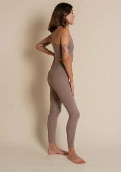 Girlfriend CollectiveCompressive High-Rise Legging Full Length - Limestone 6 Girlfriend CollectiveCompressive High-Rise Legging Full Length - Limestone -AGOLDE Store Compressive High Rise Legging Full Length Limestone 20220920235017 1