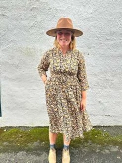 ConradoHandblock Dress - Brown Print