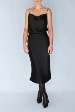 Jacoba JaneClassic Silk Satin Midi Skirt - Black -AGOLDE Store Jacoba Jane Classic Silk Satin Midi Skirt Black 20231018232421 1