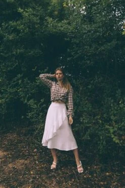 SIZKNIGHTS PLUME SKIRT - OFF WHITE -AGOLDE Store KNIGHTS PLUME SKIRT OFF WHITE 20230923180141