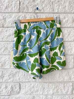 TrovataLUCY SHORT - PLANTAIN LEAF 5 TrovataLUCY SHORT - PLANTAIN LEAF - Image 3