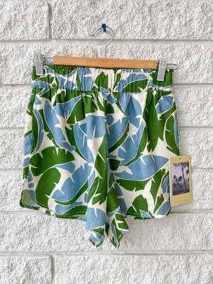 TrovataLUCY SHORT - PLANTAIN LEAF 4 TrovataLUCY SHORT - PLANTAIN LEAF - Image 2