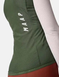 MAAPWomens Draft Team Vest - Green 9 MAAPWomens Draft Team Vest - Green -AGOLDE Store MAAP Womens Draft Team Vest Bronze Green 20230913142335 1