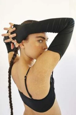 Mai PetitMAMBO TOP - Black -AGOLDE Store MAMBO TOP 20221201233046 1