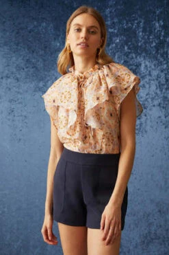 Marie OliverMia Short - Sand -AGOLDE Store Marie Oliver Mia Short 20230309021455 1