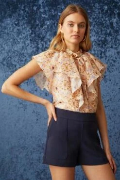 Marie OliverMia Short - Sand -AGOLDE Store Marie Oliver Mia Short 20230309021455 2