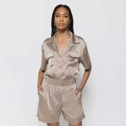 Montserrat New YorkThe Short Set Top - Champagne