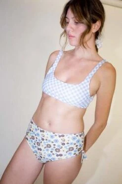 No.6Cyd Bottom - Yellow/Blue Daisies -AGOLDE Store No 6 Cyd Bottom in Yellow Blue Daisies 20220514002925 2