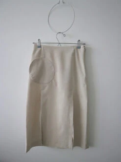 OUORCheek Two Slits Midi-Skirt - Ivory -AGOLDE Store OUOR Cheek Two Slits Midi Skirt 20170501222523