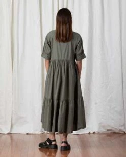 Ali GoldenRAGLAN TIERED DRESS - FADED OLIVE -AGOLDE Store RAGLAN TIERED DRESS FADED OLIVE 20230329001322