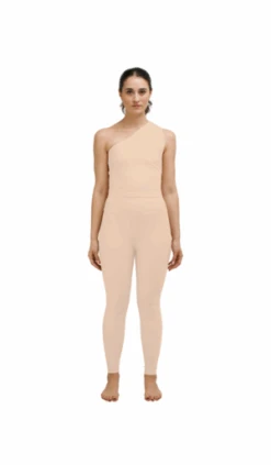 HauslabelONE SHOULDER ASYMMETRICAL TOP - CAMEL 9 HauslabelONE SHOULDER ASYMMETRICAL TOP - CAMEL -AGOLDE Store hauslabel ONE SHOULDER ASYMMETRICAL TOP CAMEL 20230520001039