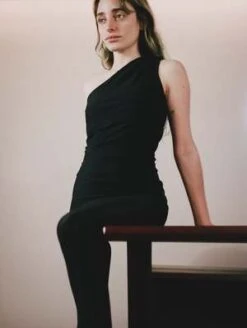 HauslabelONE SHOULDER ASYMMETRICAL TOP - CAMEL 13 HauslabelONE SHOULDER ASYMMETRICAL TOP - CAMEL -AGOLDE Store hauslabel ONE SHOULDER ASYMMETRICAL TOP CAMEL 20230520001043